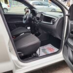 strada branca porta aberta passageiro