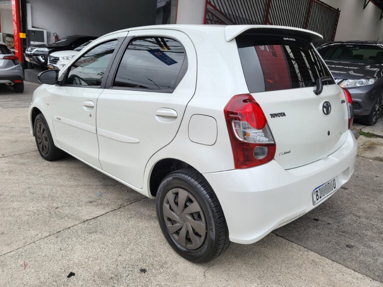 etios 4