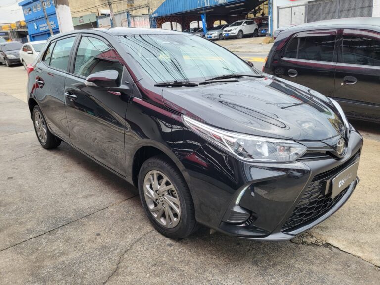 yaris preto 2