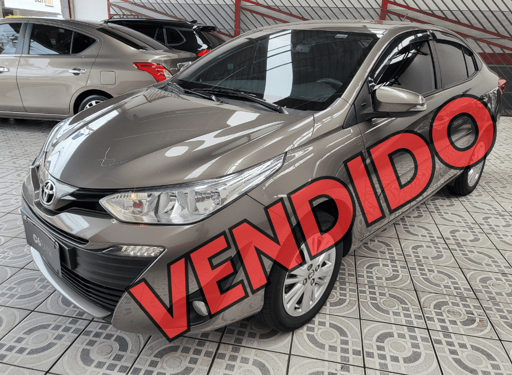 yaris sedan vendido