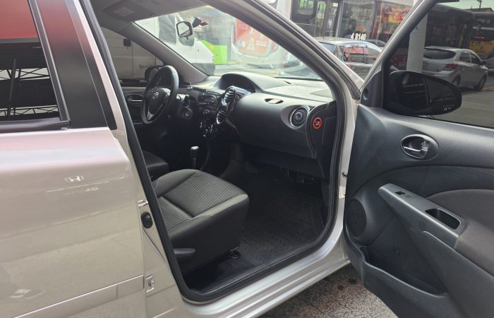 etios 9 gey...6