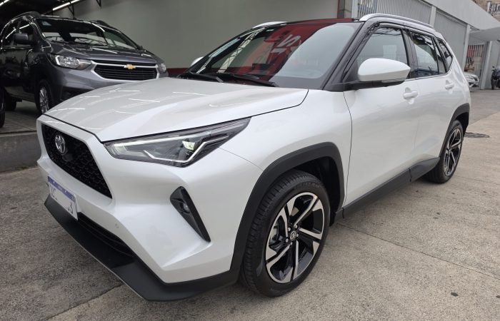 yaris cross 1