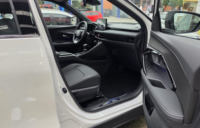yaris cross 10