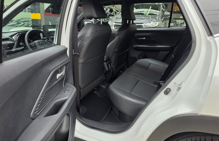 yaris cross 9